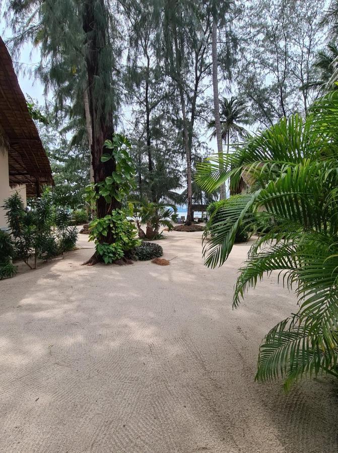 Angkana Bungalows Adults Only Thong Sala Exterior foto